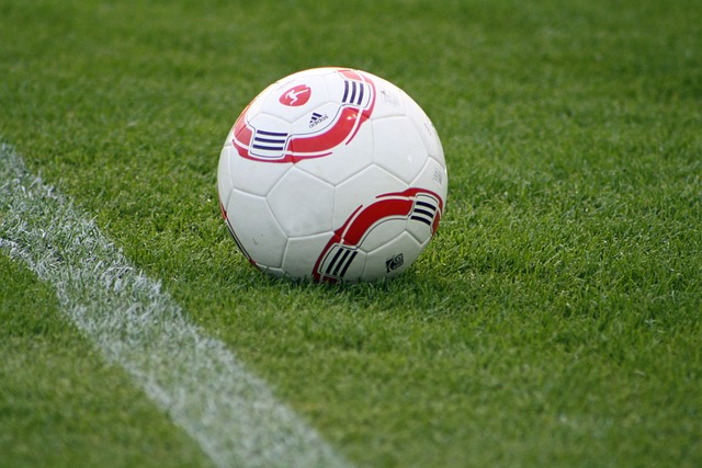 更是在比赛 更是在比赛